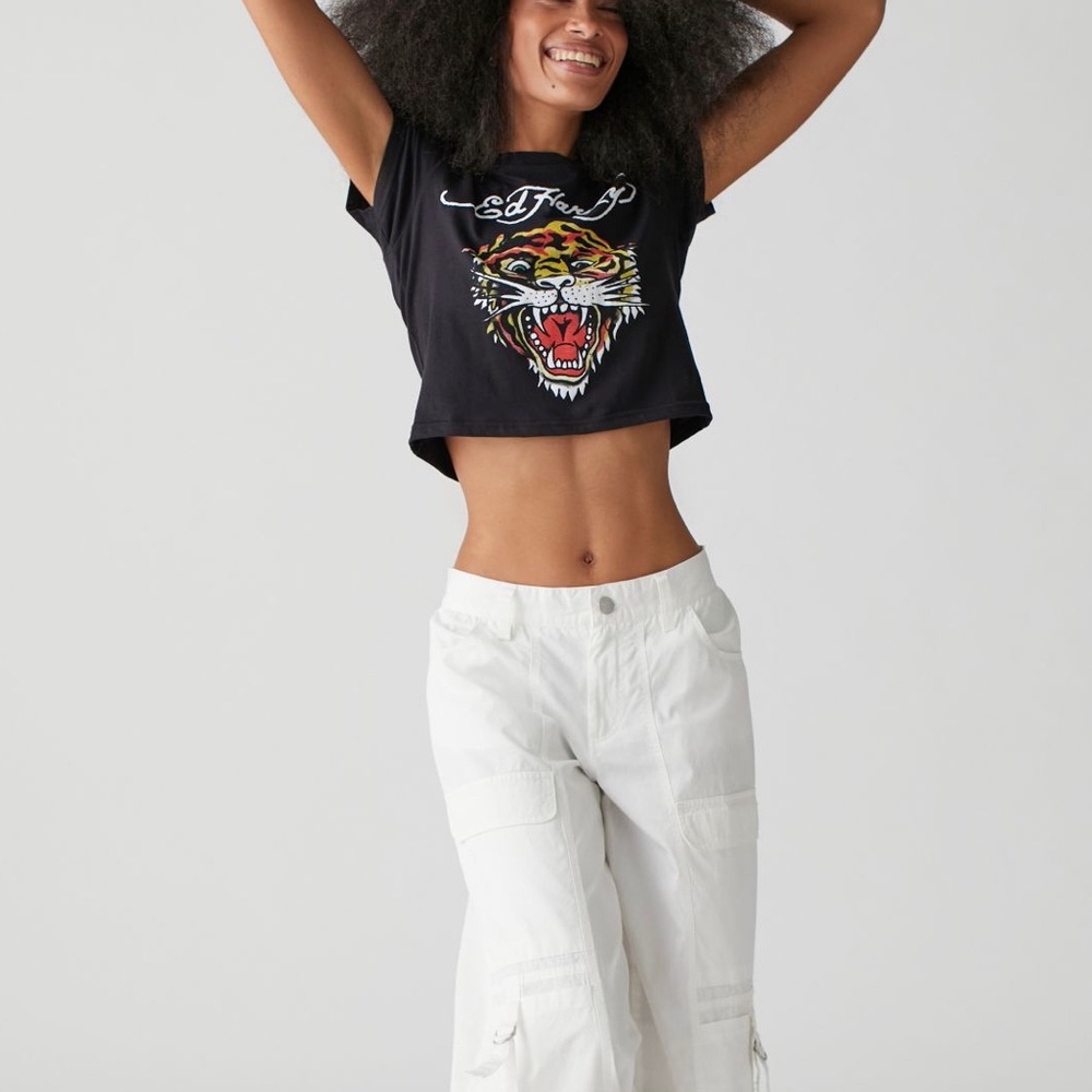 URBAN OUTFITTERS Ed Hardy Cropped Tee